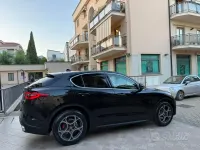 Usata Alfa Romeo Stelvio 209 CV (153 kW) 2019 Nero SUV
