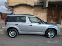 Usata Skoda Yeti 105 CV (77 kW) 2015 Grigio SUV