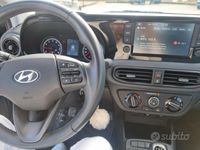 usata Hyundai i10 1.0 MT Tech+Conn - 2023
