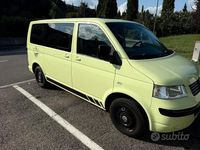 Usata VW Caravelle 2005 Giallo Furgone