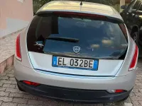 Usata Lancia Delta Gold 105 CV (77 kW) 2012 Utilitaria