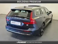 Usata Volvo V60 Ultimate 349 CV (256 kW) 2023 Blu/azzurro Station wagon