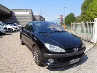 Usata Peugeot 206 CC 109 CV (80 kW) 2003 Nero Cabrio