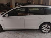Usata VW Golf VII Comfortline 110 CV (80 kW) 2015 Bianco Station wagon