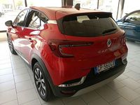 Usata Renault Captur Techno 94 CV (69 kW) 2023 Rosso SUV