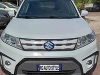 Usata Suzuki Vitara Cool 120 CV (88 kW) 2017 Bianco perlato SUV