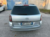 Usata Opel Astra 60 CV (44 kW) 2007 Grigio Station wagon