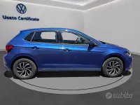 Usata VW Polo Life 80 CV (58 kW) 2023 Blue reef metalizzato Utilitaria