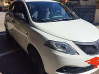 Usata Lancia Ypsilon 69 CV (50 kW) 2020 Bianco Utilitaria