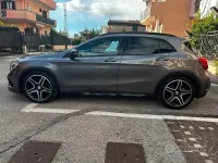 Usata Mercedes GLA200 136 CV (100 kW) 2016 Grigio SUV