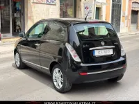 Usata Lancia Ypsilon 75 CV (55 kW) 2011 Nero Utilitaria