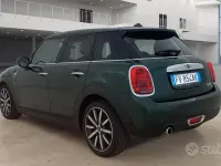 Usata Mini Cooper D 116 CV (85 kW) 2019 Verde Utilitaria