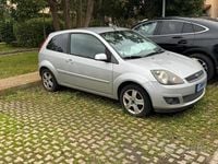 Second-hand Ford Fiesta 80 CP (58 kW) 2008 Gri Berlinǎ