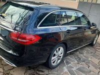 Usata Mercedes C220 194 CV (142 kW) 2019 Nero Station wagon