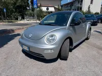 Usata VW New Beetle 101 CV (74 kW) 2004 Grigio Utilitaria
