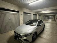 Usata Mercedes A180 Premium 116 CV (85 kW) 2019 Grigio Berlina