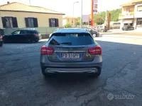 Käytetty Mercedes GLA180 Premium 109 HP (80 kW) 2016 Harmaa Katumaasturi