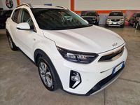 Usata Kia Stonic Style 84 CV (61 kW) 2022 Bianco SUV