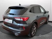 Usata Ford Kuga ST-Line 152 CV (111 kW) 2023 Grigio SUV