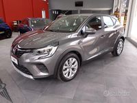 Usado Renault Captur Business 95 CV (69 kW) 2021 Gris SUV