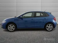 Begagnad VW Polo R-line 95 HK (69 kW) 2023 Blå Halvkombi