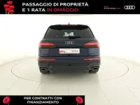 Usata Audi Q7 S-Line 286 CV (210 kW) 2024 Grigio waitomo metallizzato SUV
