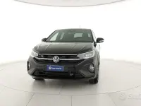 Käytetty VW Taigo R-line 116 HP (85 kW) 2025 Musta Katumaasturi