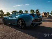 Usata Ferrari California 490 CV (360 kW) 2012 Bluazzurro Cabrio