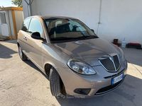 Usata Lancia Ypsilon 69 CV (50 kW) 2011 Oro Utilitaria