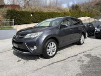 Begagnad Toyota RAV4 Lounge 124 HK (91 kW) 2014 Grå SUV