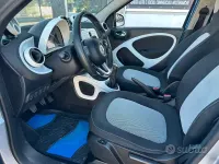 Usata Smart ForFour Passion 71 CV (52 kW) 2017 Bluazzurro Utilitaria
