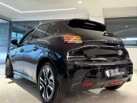 Nuova Peugeot 208 Allure 100 CV (73 kW) 2026 Viola Utilitaria