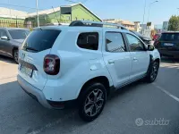 Usata Dacia Duster 109 CV (80 kW) 2018 Bianco SUV