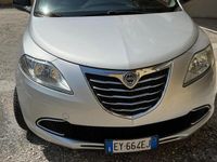 Usata Lancia Ypsilon 95 CV (69 kW) 2015 Grigio Utilitaria