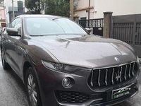 Usata Maserati Levante 250 CV (183 kW) 2017 Grigio SUV