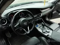 Usata Alfa Romeo Giulia 210 CV (154 kW) 2017 Grigio Berlina