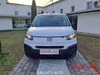 Usata Fiat Doblò 101 CV (74 kW) 2024 Bianco Monovolume
