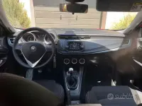 Usata Alfa Romeo Giulietta 109 CV (80 kW) 2018 Rosso Utilitaria