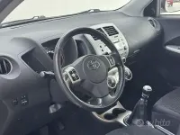 Usata Toyota Urban Cruiser 90 CV (66 kW) 2010 Bianco Utilitaria