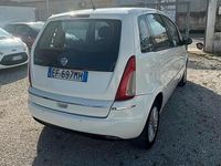Usata Lancia Musa 95 CV (69 kW) 2011 Bianco Monovolume