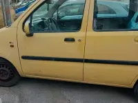 Usata Opel Agila 58 CV (42 kW) 2005 Giallo Monovolume