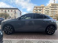 Usata Opel Corsa GS Line 101 CV (74 kW) 2024 Grigio Berlina