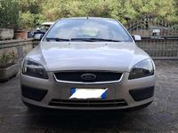 Usata Ford Focus 110 CV (80 kW) 2005 Grigio Berlina