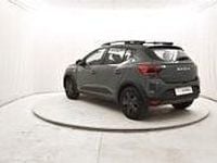 Usata Dacia Sandero Expression 101 CV (74 kW) 2025 Verde Berlina