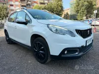 Usata Peugeot 2008 83 CV (61 kW) 2019 Bianco SUV
