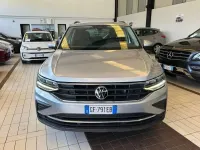 Usata VW Tiguan R-line 150 CV (110 kW) 2021 Argento SUV