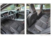 Usata Volvo V60 Momentum 163 CV (119 kW) 2012 Nero Station wagon