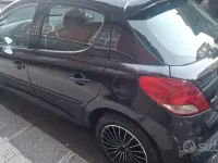Usata Peugeot 207 70 CV (51 kW) 2007 Nero Berlina