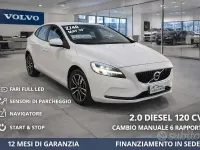 Usata Volvo V40 120 CV (88 kW) 2018 Bianco Berlina