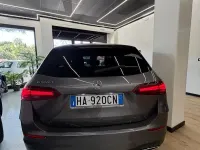 Usata Mercedes B180 AMG Line Premium 116 CV (85 kW) 2025 Grigio Utilitaria